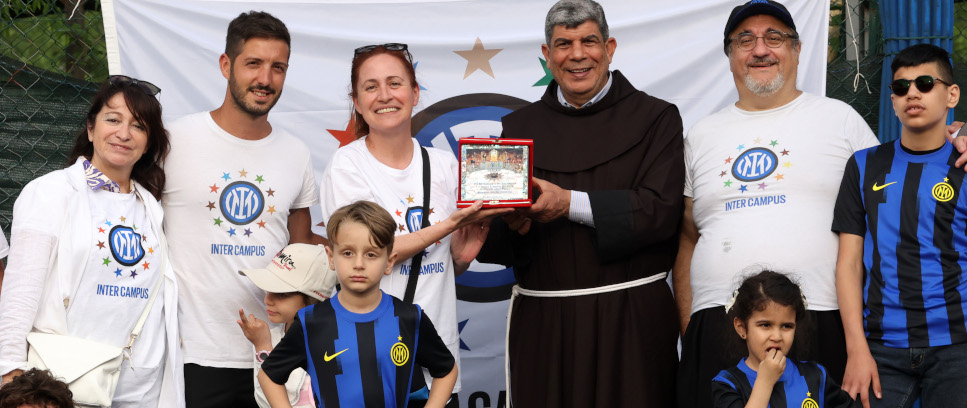 [Inter Campus a Roma con i bambini palestinesi e Padre Ibrahim Faltas]